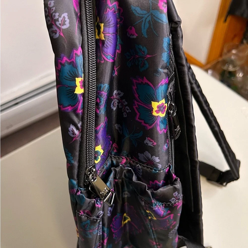 Lug Color Blocked Black and Purple Floral Women's Hopper Backpack - Picture 4 of 13